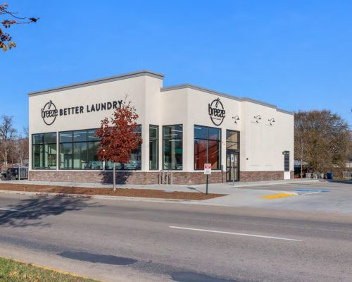 Laundromat on Broadway Avenue Boise, Idaho - Exterior